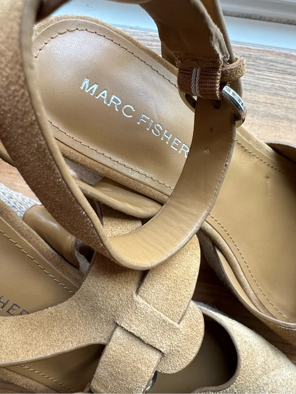 Marc Fisher Voshay Women’s Suede Platform Sandals 8.5
